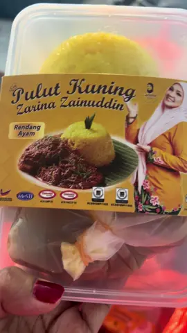 Assalamualaikum  Allhamdulillah pagi ni @Amy Mastura Official  order Pulut Kuning Rendang Ayam 30 pack ♥️😍 tq Amy syg
