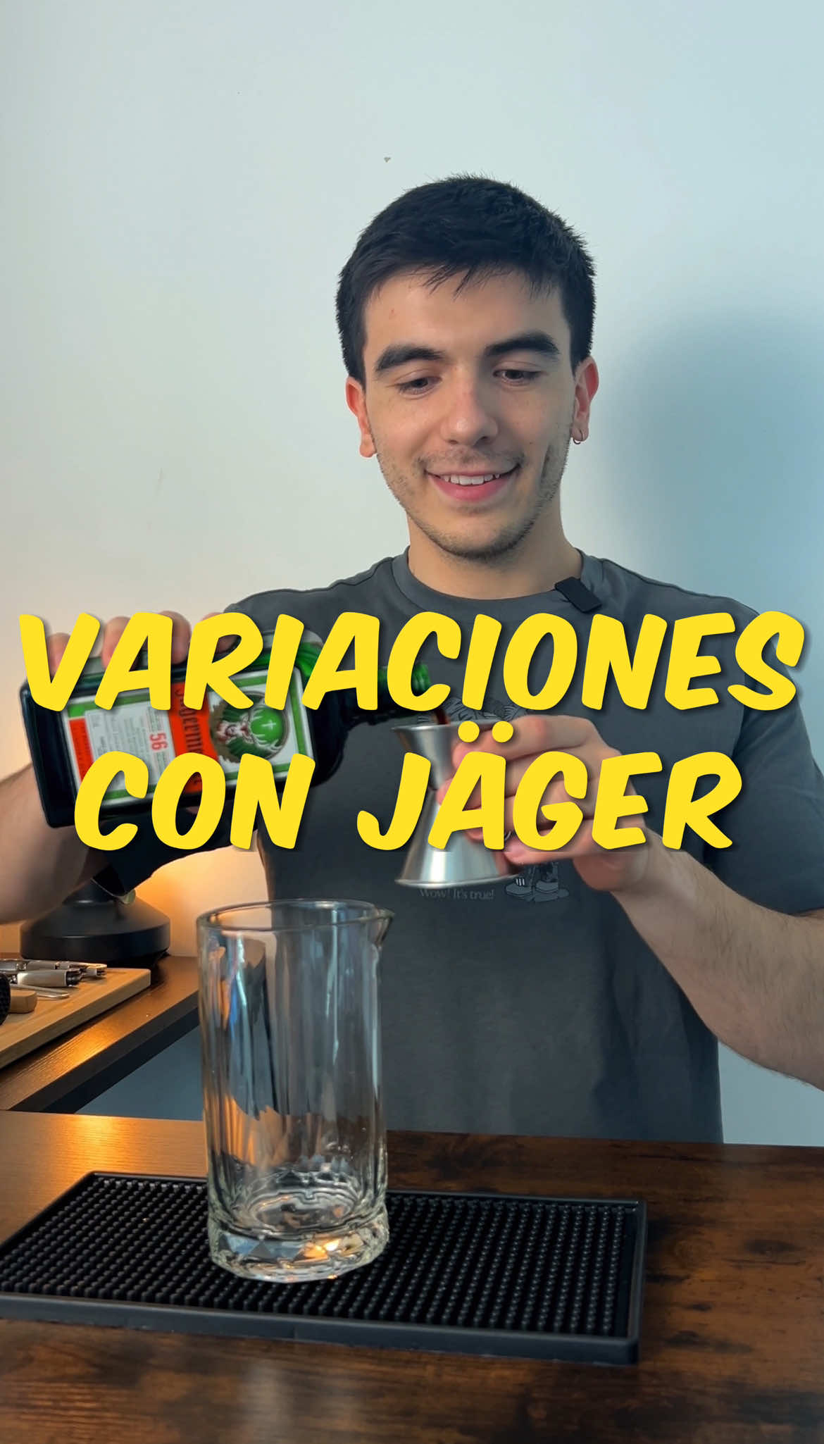 🦌 Estas son algunas de las mejores variaciones con el Jäger. ¿Cuál probarías? 😮‍💨 #bartender #jagermeister #recetasfaciles #cocteles #bar #mixologia #coctelesencasa