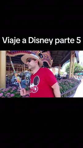 Quinto video de mi vieja Disney. Excelente experiencia.#disney #magic #viral_video #tiktoklive #musical #familytime 