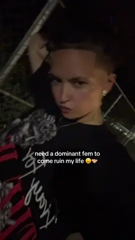where you at ma #wlw #lgbtq🏳️‍🌈 #wuhluhwuh #foryoupage #dominantfem 