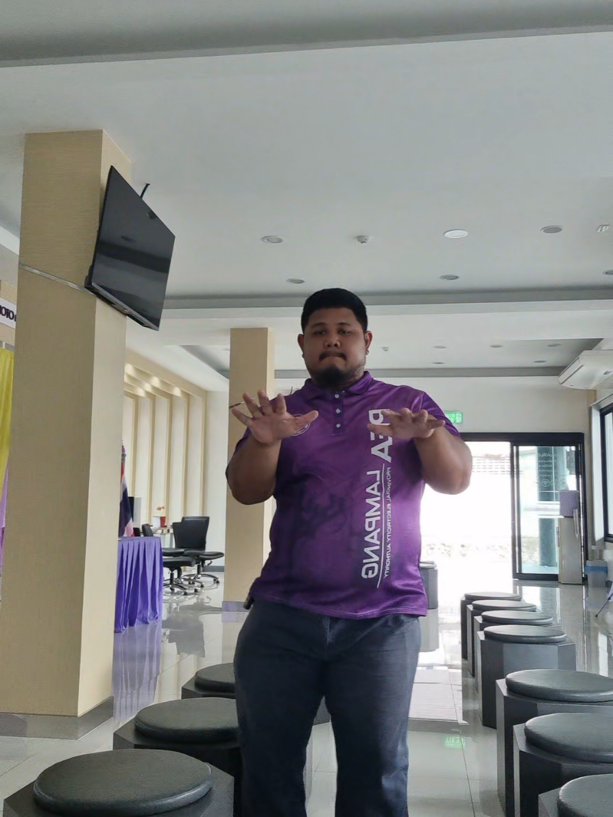 หันไปเจอพวกกันก็เขินไปเลยสิครับ🤣🤣 #ช่างไฟใจร้าย #เต้น #นครสวรรค์ #คอนเท้นทั้งนั้น #ตลก 