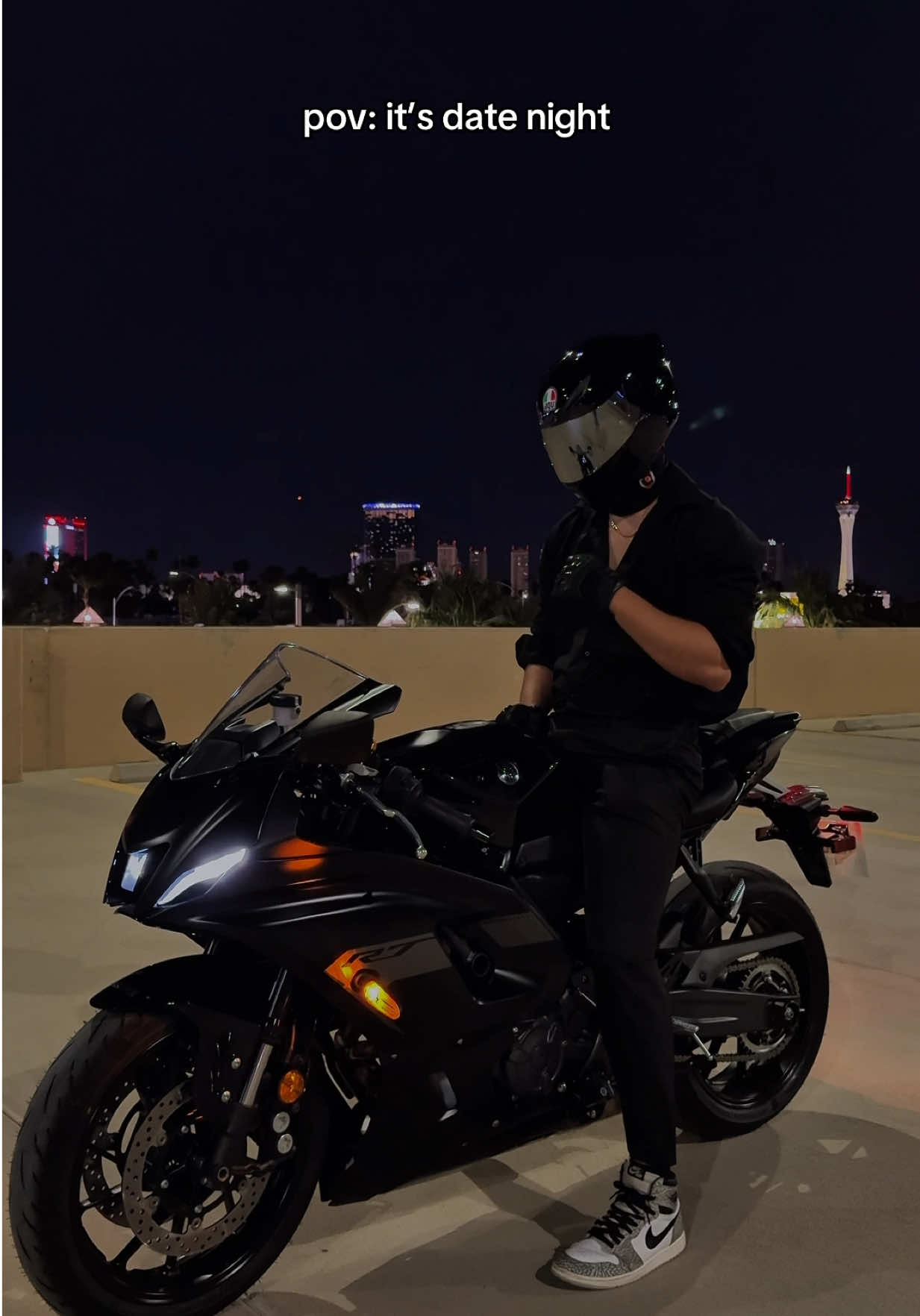 I let the world burn 🖤 #yamahar7 #biketok #bikelife #bikerboy #yamaha #motorycle #pov @analy 📸