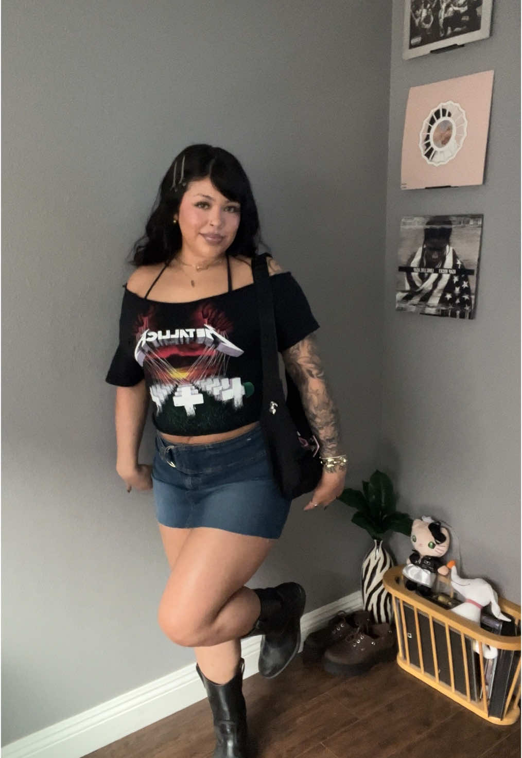 scent (coconut sun) + outfit of the day 🖤 #outfitoftheday #ootdtiktok #outfitinspo 