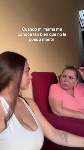 No me aguantaba la risa con mi mamá jajajaja