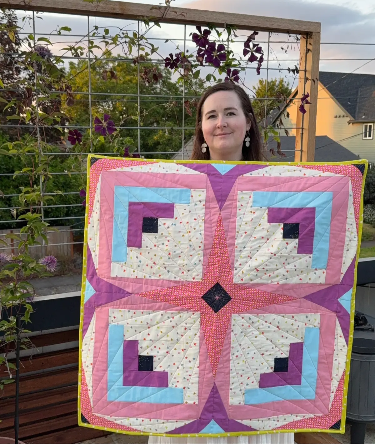 Maybe I’ll actually suck it up and pay for the next quilt to be longarmed 🫠 #quilting #quiltersoftiktok #skycabin #toadandsew #thencamejune #campfireglow #rubystarsociety #starry #quilt #pnwquilter #modernquilting #sawtoothstar #epp #englishpaperpiecing 