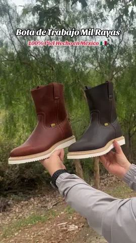 Bota de Trabajo Mil Rayas Ahora disponible en Nuestra Tiktok Shop 🔥 Now available on our Tiktok Shop 🤠  #cowboy #cowboyboots #vaquero #botas #botasvaqueras #jaripeos #rodeoboots #rodeo #jaripeo #western #botin #botines #botinescharros #sombreros #texana #corridos #corridostumbados #panterbelico #sinaloa #sinaloa🍅 #sombrerosinaloa