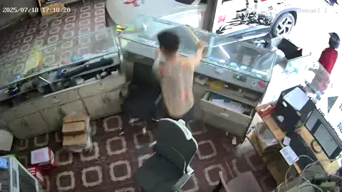 😑 chịu luôn 