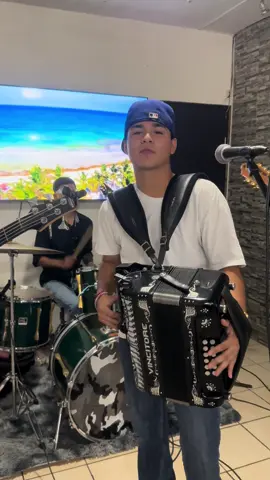 Se acabó 🙅🏻‍♂️ #losinvasoresdenuevoleon #acordeon #acordeonista #musica #monterrey #mexico #estadosunidos🇺🇸 #famosos #viral #grupo #cesarmaldonado 