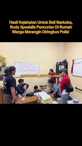 Tim Opsnal Polres Merangin (Batax Team) Dan Polsek Tabir Berhasil Ringkus Spesialis Pencurian Di Rumah Warga Merangin Pelaku tersebut diketahui bernama Rudy dan pelaku sudah beberapa kali beraksi masuk ke dalam rumah warga untuk mencuri barang-barang berharga korbannya di Merangin Bangko. Dan hasil dari pengakuan pelaku bahwa hasil dari kejahatan tersebut digunakan pelaku untuk beli narkoba jenis sabu