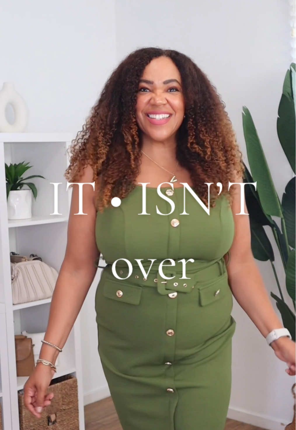 You are just getting started ladies over 40! #incaseyoudidntknow #incasenoonetoldyou #womenover40 #motivationforwomen #womensmotivation #fypa