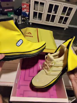 Adidas Fortnite x UltraBoost 1.0 ‘ Peely ‘ Shoe #sneakers #sneakerhead #sneaker #shoes #fortnite #streetwear #fashion 