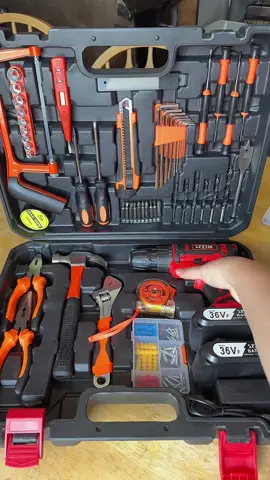 Gut das ich den Werkzeugkasten habe. 🧰 #werkzeugkasten #baustelle #akkuschrauber#tiktokshopdeutschland #produktfuchs 