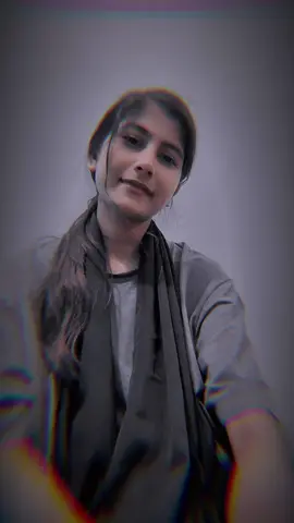 আচ্ছা তোর আর আমার বন্ধুত্বটা এমন কেন রে,,, 