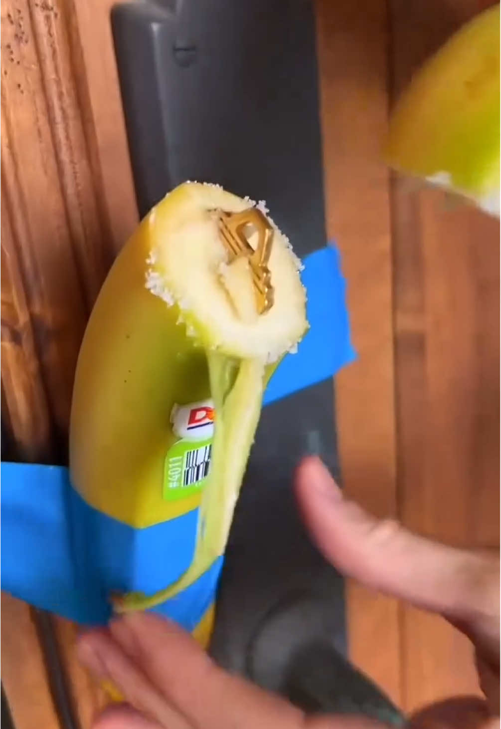 Yes of course 🤯 #oddlysatisfying #random #banana #shoutoutot (via unknown) 