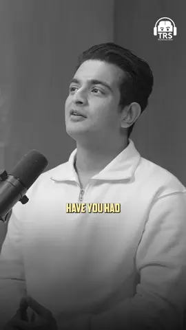 Viraj Bahl talks about his past failed businesses and brands, reflecting on how those setbacks played a key role in making Veeba the success it is today. Failure truly is just a step towards greater success! 💪 #Entrepreneurship #FailureToSuccess #VirajBahl #TRS #BeerBiceps #TheRanveerShow #RanveerAllahbadia #PodcastClips