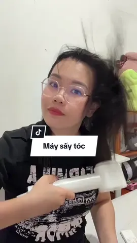 Máy sấy tóc giúp bảo vệ tóc các chị có tin không nghe thật phi lý #cuocốcngxaque #mấyytoc #maysaytoc #maysaytocionam #maysaymasuto 
