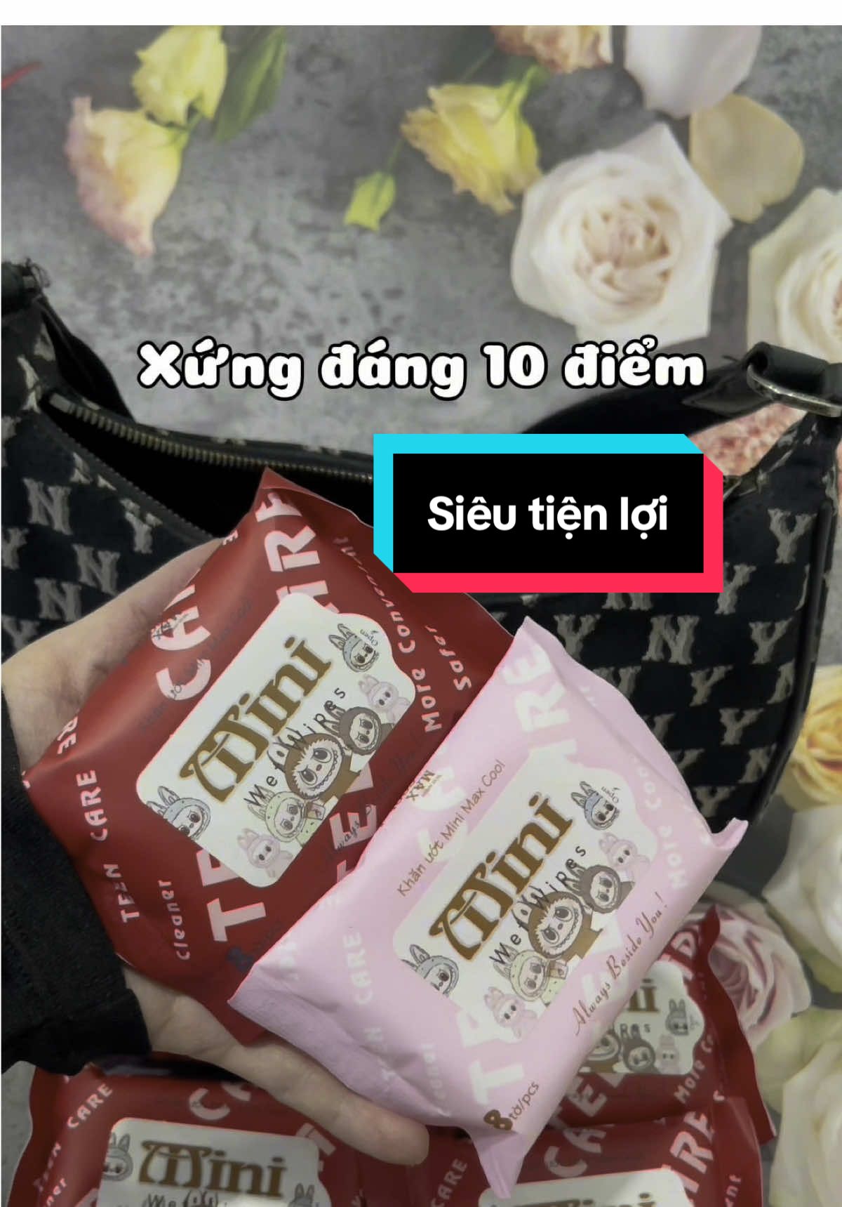 Khăn ướt nhỏ gọn mini Max cool siêu tiện lợi #khanuotmini #maxcool #tiktokreviews #khanuotbotui #khanuot 