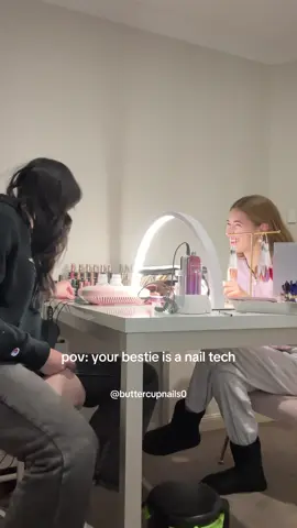 she doesn’t caress everyone’s hands lovingly okay that’s special bestie treatment LOL (she also wears gloves in your appointment, we’d just finished and were yapping) @buttercup nails  #relatable #nails #nailinspo #nailtech #nailtechlife 