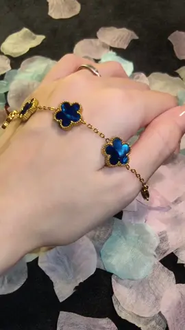 #bracelet #bracelets #fiveleafclover #braceletmaking #jewelry #dealsforyoudays #tiktokshop #tiktok #fyp #fypシ #foryou #vancleef #Summer #tiktokshopbacktoschool #rushtok2025 