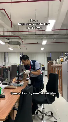 Multitasking bukan alasan untuk tampil lepek #fyppppppppppppppppppppppp #housekeeping #cleaningservice #hairpowder 