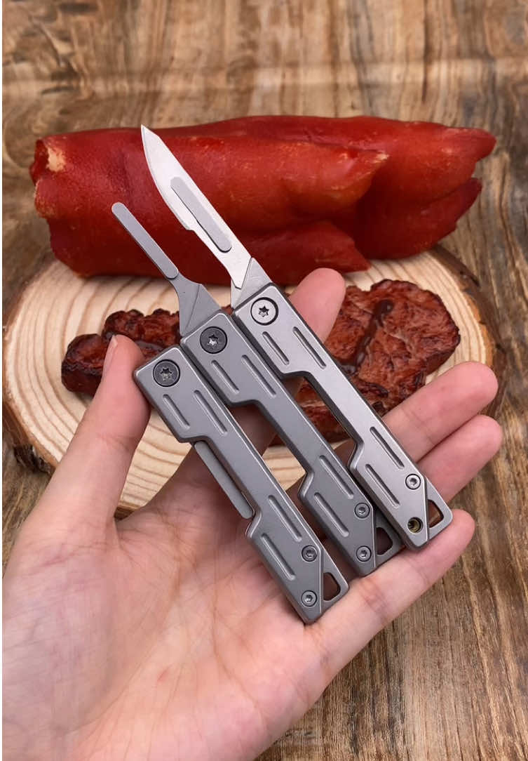 #knives #Outdoors #Foldingknife#miniknife #keychainknife 