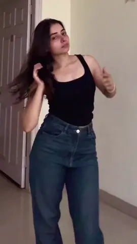 sirra#tiktok #viral #fyp #foryou #trend #dance #sirra 
