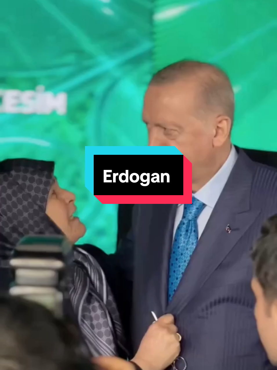 Recep Tayyip Erdoğan: Dari Anak Penjual Lemon Jadi Pemimpin Turki