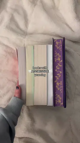 i love books with yearning #bookrecommendations #BookTok #readers #fyp #foryou #foryoupage #viral @liana cincotti  @Julie Soto 