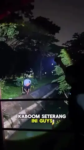 senternya  terang bang..  😁😁