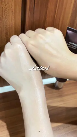 Baru nih🥳🥳 #lotion #toneup #terbaru #tazzi #skincareroutine #fyp #sunscreen 