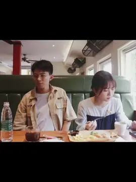 Xin lỗi, tôi hơi lo lắng trong buổi hẹn hò đầu tiên với một nữ thần!...