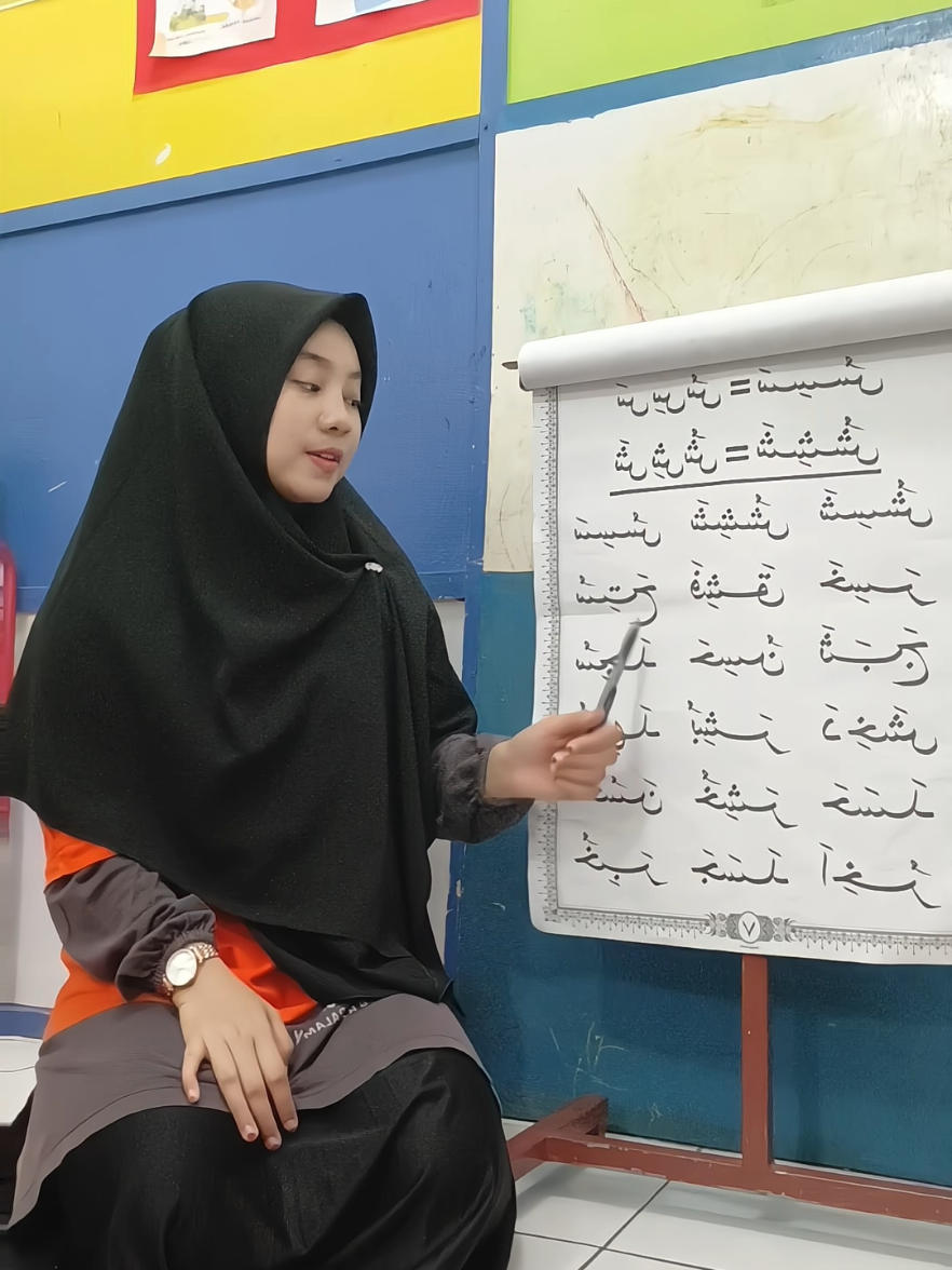 Setiap langkah mengajar, selalu ada doa dan harapan. Semoga jadi perantara ilmu yang bermanfaat 🤍 #AmanahIlmu #DoaSeorangGuru #masyaallahtabarakkallah  #gurungaji #fyp 