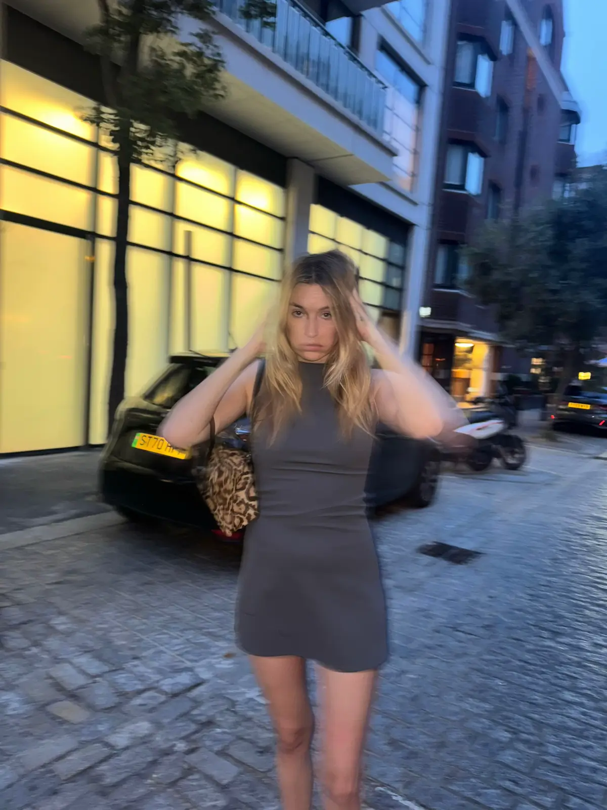 bizz az uzh 