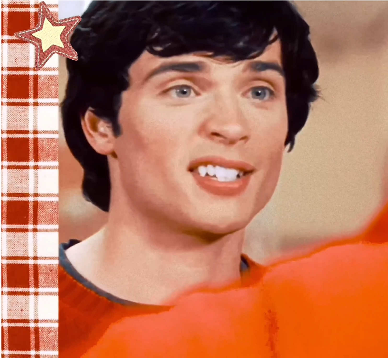 guys he’s from kansas he can’t help it #smallville #clarkkent #smallvilleedit #clarkkentedit #yinkiess 