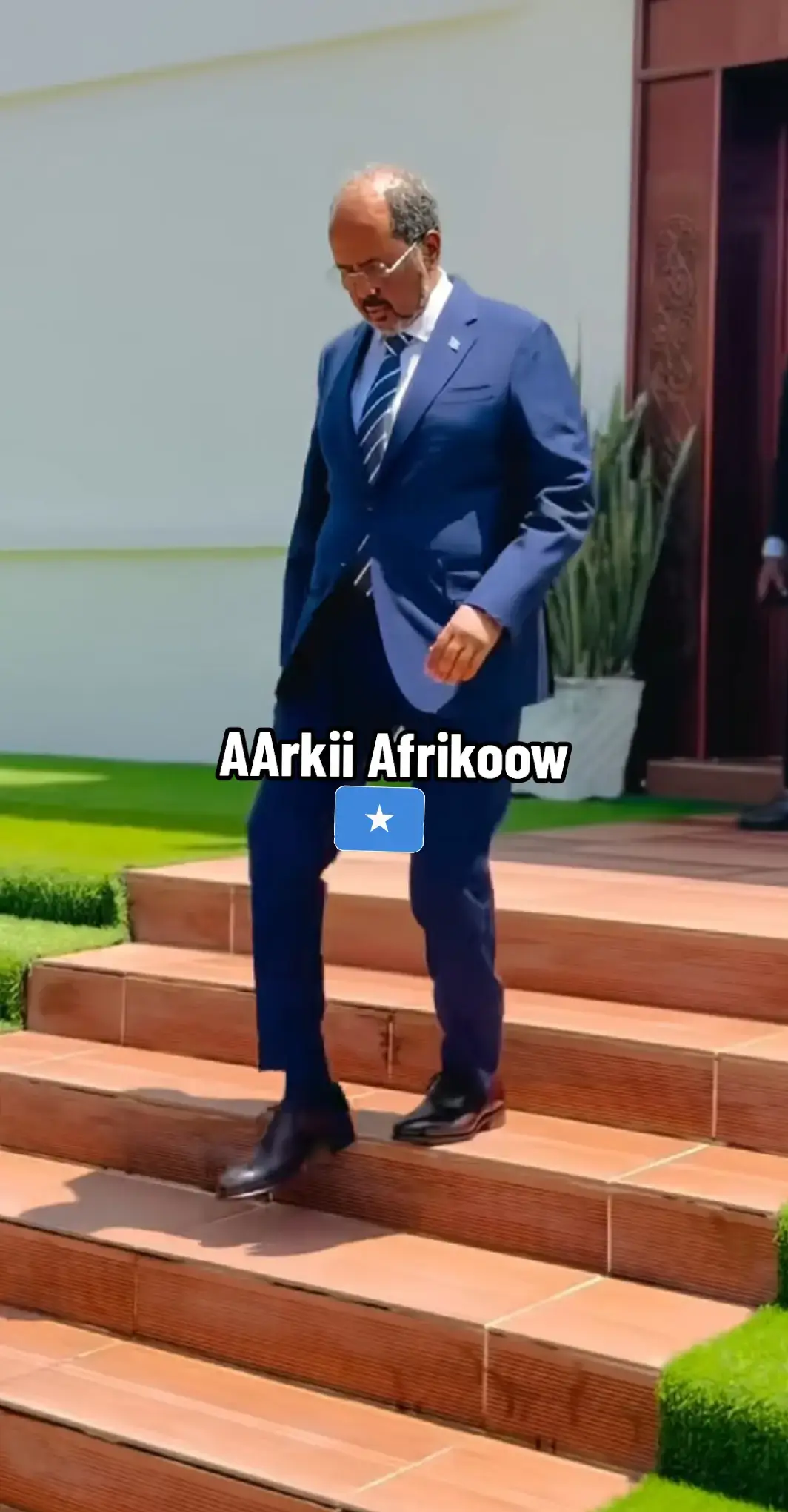 AArkii Afrikoow        guuleeyso mudane madaxweyne        waa ku wotaa walee