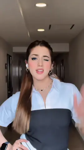 🥸