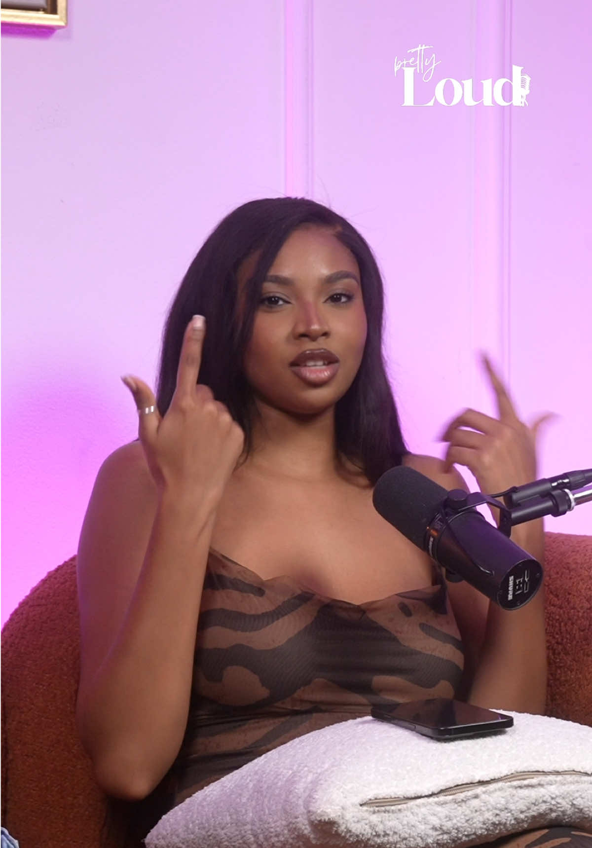 👀Le Girl Code est-il mort?  Dans cette épisode, Anouk se confie sur une amie…😬 💔Manque de respect, trahison, amitié compliquée… Est ce que les filles respectent encore le Girls Code?  On en parle entre meufs dans #PrettyLoud 💄🎙️ #entrefille #tiktokfrance🇨🇵 #pourtoi #drama 
