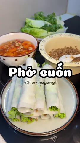 Phở cuốn kiểu này các bác đã thử chưa ạ #homnayangi #LearnOnTikTok #nauancungtiktok #ancungtiktok 