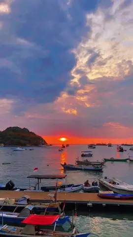#pyfツviral #labuanbajo #nttpride🏝 #sunsetvibes #xycbca 