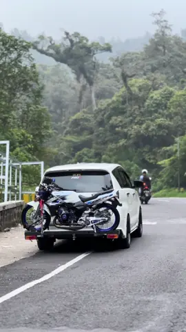Percayalah dulu saya hanya bisa melihat nya 