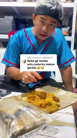 Membalas @YANPARKIT ikan asin tenggiri tidak terlalu asin rasanya mantap super murah #ikanasin #ikantenggiri #ikanteri #tenggiri #ikancumi #fyp #wibgajian 