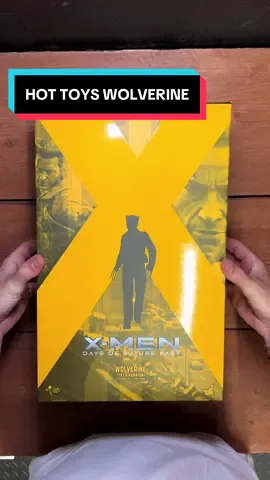 Unboxing Hot Toys Wolverine - X-Men Days of Future Past - MMS659 #hottoys #hottoyscollections #toy #toys #collection #figures #HotToysCollectibles #Wolverine #xmen #deadpool 