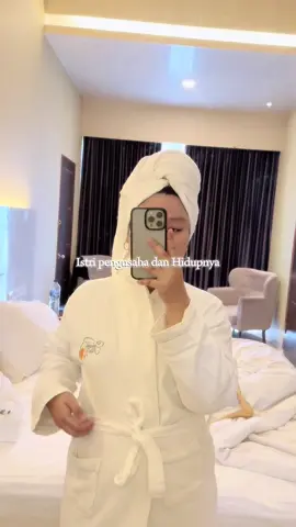 jadilah wanita yg bahagia💅🏻