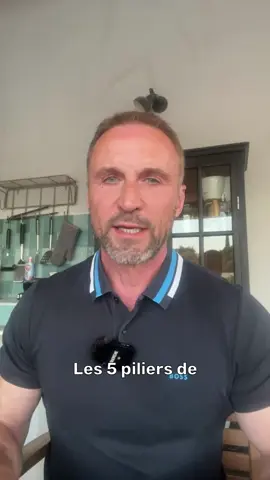 Les 5 piliers de la longévité après 40 ans. #LongevityByPatrickBWadson #WellAging #BienVieillir #Vivre100Ans #Longévité #SantéAprès40Ans #PréventionSanté #Vivre100Ans 