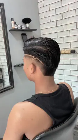 Bursfade  #bursfade #tukangcukur #barber #hairstyle #haircut #fyp 