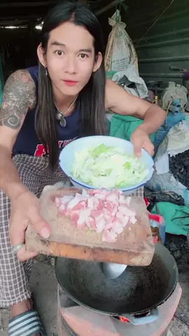 มาเด้อเฮ็ดแนวกินยามแลง🙏😊😋