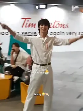 baby jiro😭🤏🏻 #thomaskong #tthomastc #kongjiro #fyp #4u #foryou #xcyzba #CapCut 