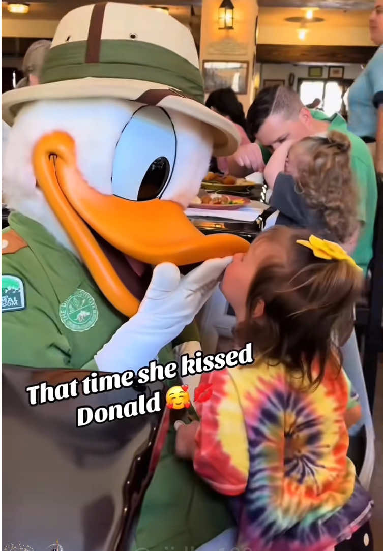 Baby with Disneyland 🥰💕#happy #diseyland #disney #baby #cute #funny#disneyworld 