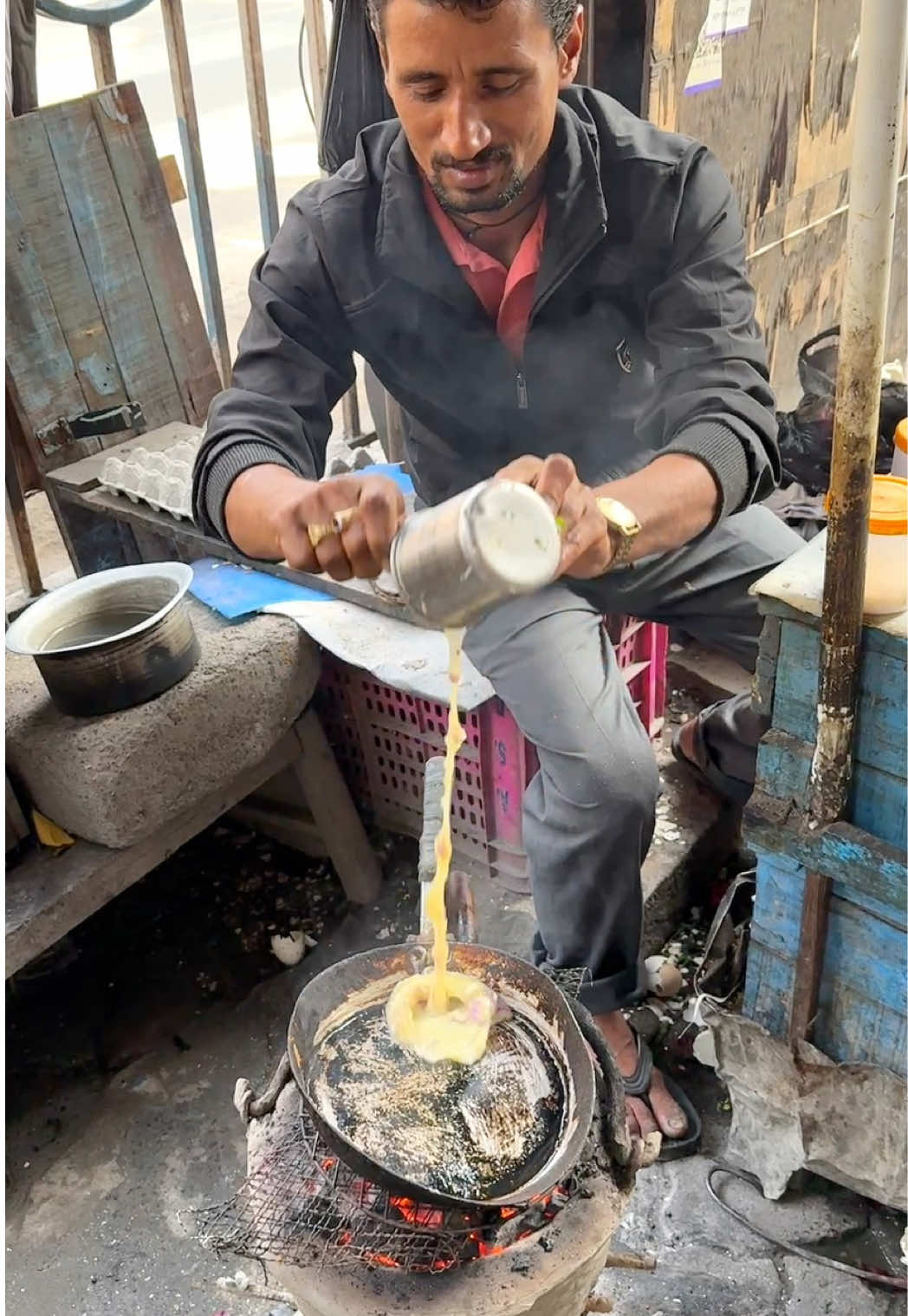India’s Cheapest Egg Toast – Only $0.40! 📍 Kolkata in India #toast #indianfood #viral #fyp 