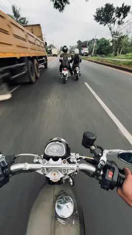 Vibes touring dipagi hari #cb125se #xybcafyp #masukberandafyp 